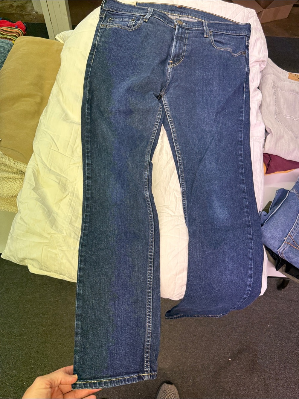 Hollister Men's Dark Blue Straight-Leg Jeans